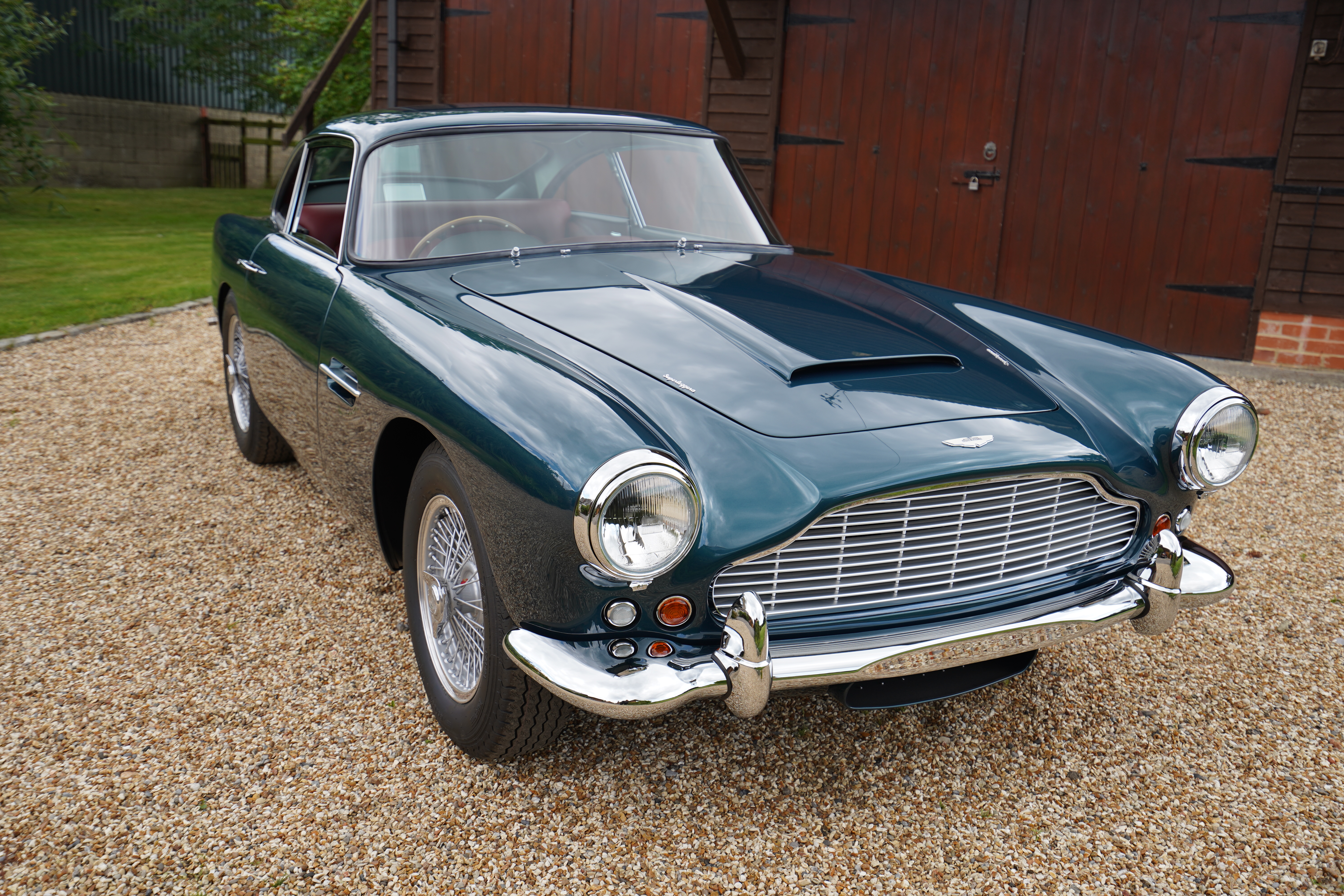 DB4 full car